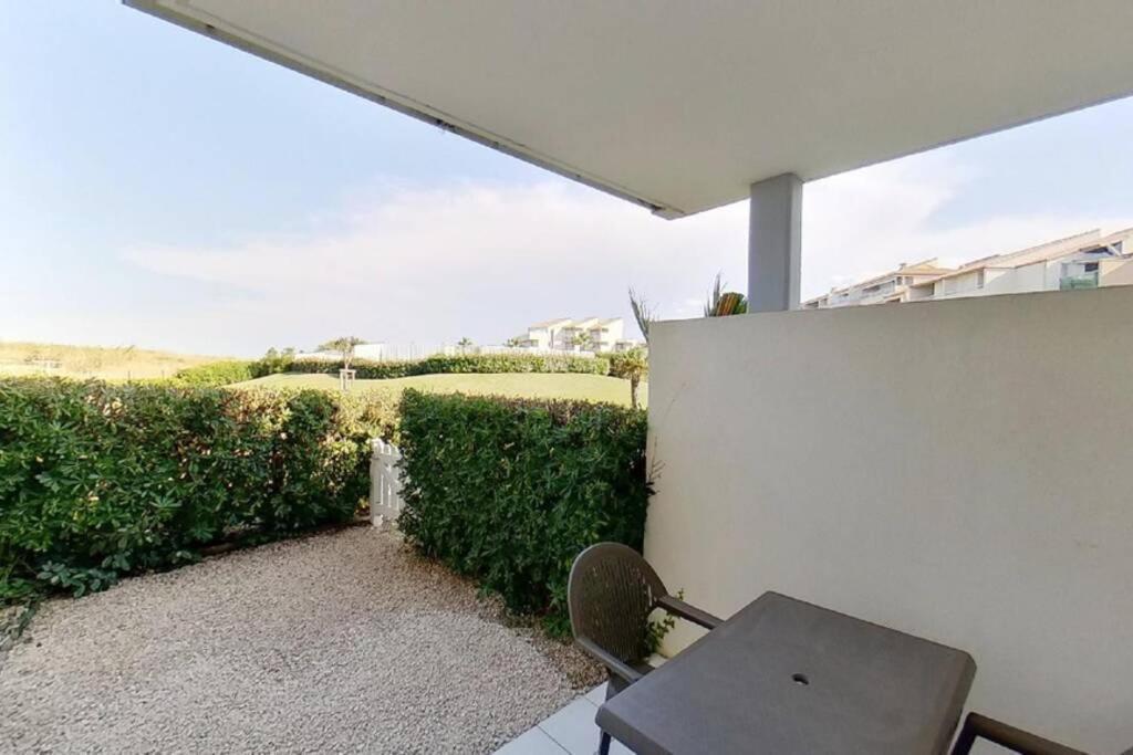 Les Goelettes - Appartement En Rdc Avec Acces Direct A La Plage Saint-Cyprien  Eksteriør bilde
