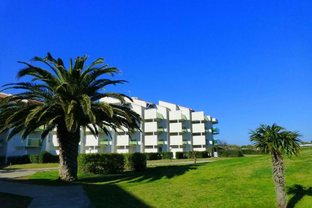 Les Goelettes - Appartement En Rdc Avec Acces Direct A La Plage Saint-Cyprien  Eksteriør bilde